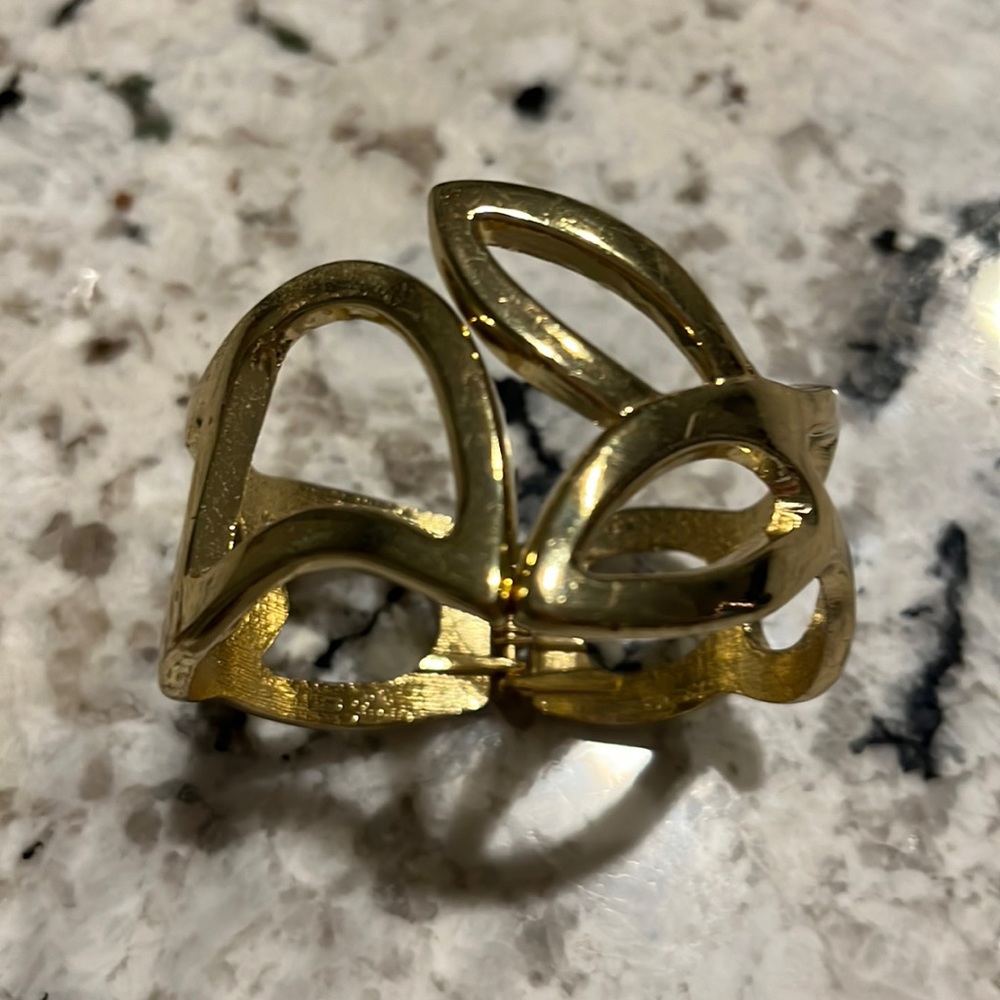 Gold bracelet